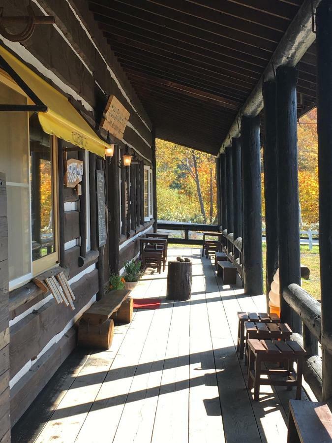 Hotel The Yurts At Margo'S Garden, Kiroro Akaigawa Exterior foto
